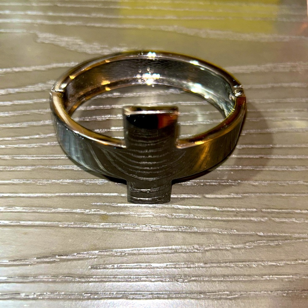 Cross Shaped Bracelet